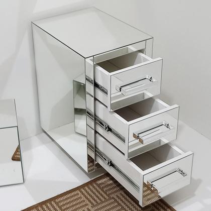 Imagem de Kit 2 Mesa De Cabeceira Espelhada 3 Gavetas Altura 55 Cm Largura 30 Cm Para Quarto Casal Com Rodas