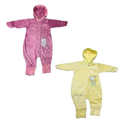 Imagem de Kit 2 Peças Macacão de Plush Bebê Bordado com Capuz Quentinho Menina Menino Cores Sortidas