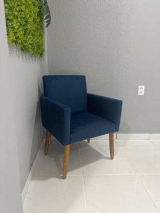 Imagem de Kit 2 Poltronas para Sala Estofada Decorativa Cadeira Resistente Escritório Recepção Sala de estar manicure Pés palito de madeira Sala de Espera 