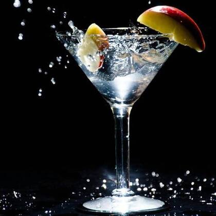 Imagem de Kit 2 Taças Cristal 210ml para Martini Copo Dry Drinks Coquetel Haus Concept