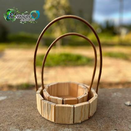 Imagem de Kit 20 Cestas de Madeira Fraldeira Redonda com Alça de Vime 10unidade 18cm + 10unidades 14cm Porta-Objetos Presente