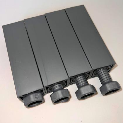 Imagem de Kit 20 Pés Plásticos Quadrado 13 cm Cinza Para Armário M02 Balcão Móveis Cozinha - Inoviza