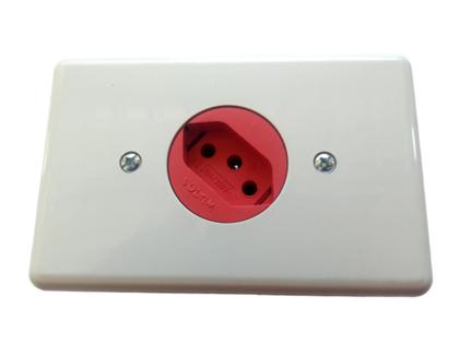 Imagem de Kit 20 Tomada De Embutir Giratória Voltim 2P+T 20A