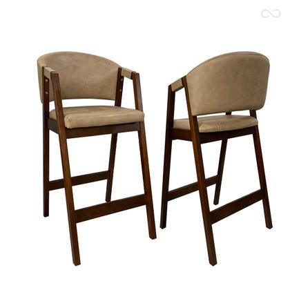 Imagem de Kit 3 Banquetas Alta para Bancada de Cozinha Ravena Madeira Maciça Pinhão Sintético Bege CCS