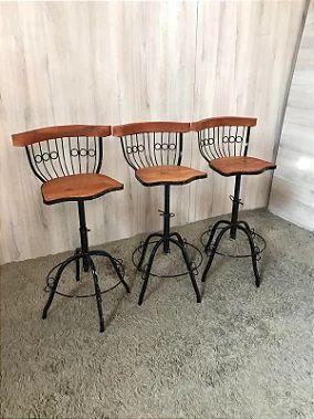Imagem de Kit 3 Banquetas Altas Reguláveis Ferro e Madeira Bancada 80cm - Minas Artesanato