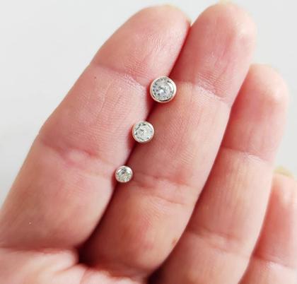 Imagem de Kit 3 Brincos Trio Feminino Zircônia Cravação Inglesa De Prata 925