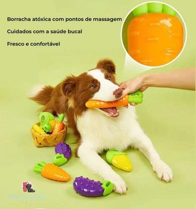 Imagem de Kit 3 Brinquedo Mordedor porta Petisco Cães cachorros com Apito Milho Berinjela Cenoura Enriquecimento Ambiental