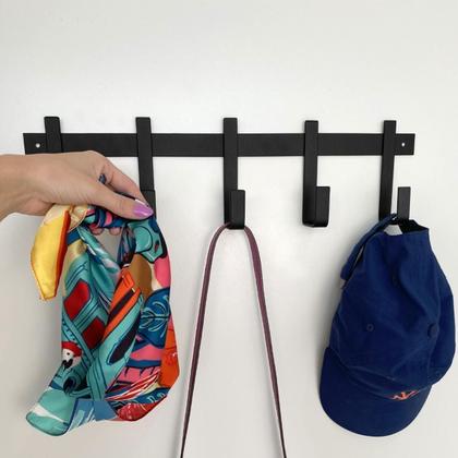 Imagem de Kit 3 Cabideiros de Parede com 5 Ganchos em Aço Preto para Pendurar Roupas Mochilas Bolsas Guarda Chuva