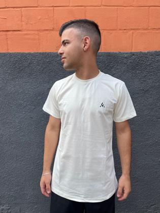 Imagem de Kit 3 Camisetas Básicas de Algodão Carline