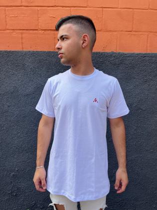 Imagem de Kit 3 Camisetas Básicas de Algodão Carline