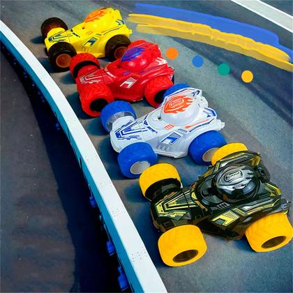 Imagem de KIT 3 Carrinhos De Brinquedo Maluco Gira 360º Stunt Car