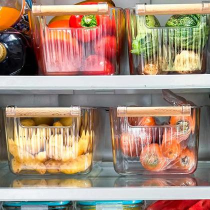 Imagem de Kit 3 Cestos Organizadores Transparentes Multiuso de Plástico com Alça de Madeira 2L