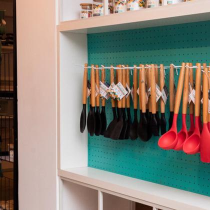 Imagem de Kit 3 Concha de Silicone com Cabo de Madeira Oikos