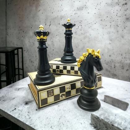 Imagem de kit 3 peças de Enfeite de porcelana de xadrez 18cm