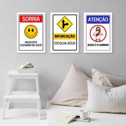 Kit 3 Quadros Placas Cristãs - Jesus 33x24cm - Quadros On-line Imagem de Kit 3 Quadros Placas Cristãs - Jesus 33x24cm