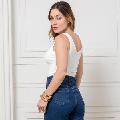 Imagem de Kit 3 Regatas Feminina Decote V em Poliamida