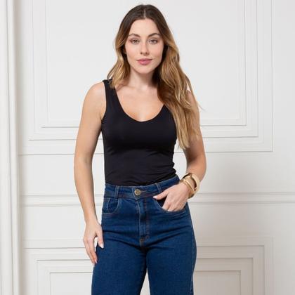 Imagem de Kit 3 Regatas Feminina Decote V em Poliamida