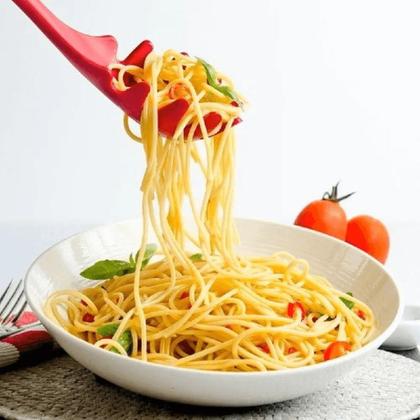 Imagem de Kit 3 Utensílios de Silicone Premium  Colher, Pegador de Massas e Concha Resistente e de Alta Quali