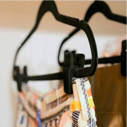 Imagem de Kit 30 Presilhas de Veludo P/ Cabides Prendedor Saia Calça