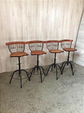 Imagem de Kit 4 Banquetas Ferro e Madeira Regulável 80cm Altura Bancada - Minas Artesanato