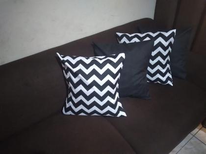 Imagem de Kit 4 Capas Almofadas Com Ziper Oculto Lindas Decorativas Sala Sofá Não Acompanha Refil