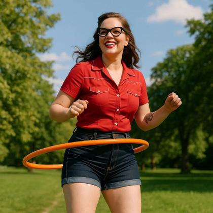 Imagem de Kit 4 pipas + 4 bamboles + 50 bolinhas de gude + 4 piões