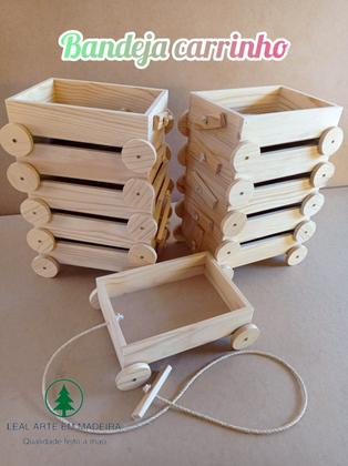 Imagem de Kit 5 bandeja carrinho de pinus 25x20x5 cesta de café da manhã dia das crianças rodas funcionais