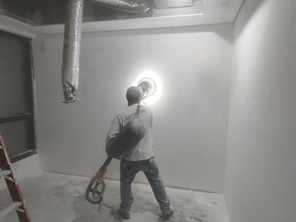 Imagem de Kit 50 Discos De Lixas 225mm Para Lixadeiras Girafa De Tetos Menegotti/Nauber e Todas com 06 Furos