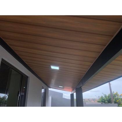 Imagem de Kit 60m² Forro de PVC 10MMX20CMX3M Marrom/Mogno Bariri