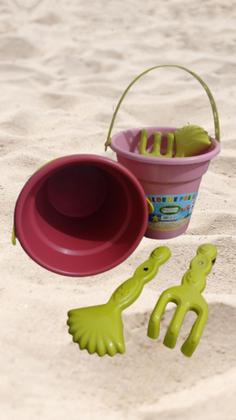 Imagem de Kit 8 baldinhos de praia para desenvolver a criatividade das crianças - Plasmarc