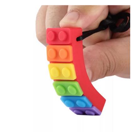 Imagem de Kit Adaptador De Escrita  Mordedor  e Cordão Quebra Cabeça