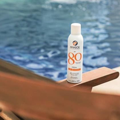 Imagem de Kit Aerosol Spray Transparente FPS80 + Protetor Solar Facial FPS70 UVA/UVB - Anasol