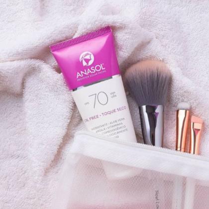 Imagem de Kit Aerosol Spray Transparente FPS80 + Protetor Solar Facial FPS70 UVA/UVB - Anasol