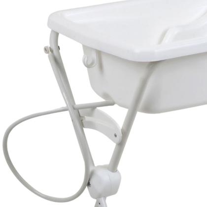 Kit Banheira de Bebê com Suporte e Assento Redutor Millenia Burigotto Branca Imagem de Kit Banheira de Bebê com Suporte e Assento Redutor Millenia Burigotto Branca