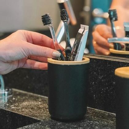 Imagem de Kit Banheiro 4 Peças Completo Lixeira Porta Escova Sabonete Bambu