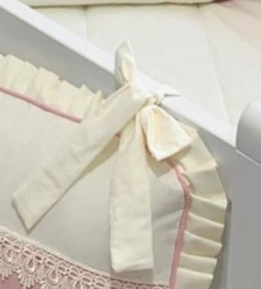 Imagem de Kit Berço Palha com Rose - Personalizado com a Inicial do Bebê - 08 Peças  - Menina