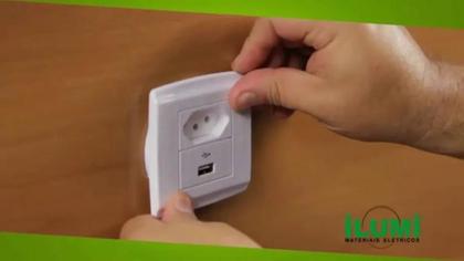 Imagem de Kit C/ 2 Pç Usb 2a Tomada 10a P/ Móveis Ilumi Slim Branca