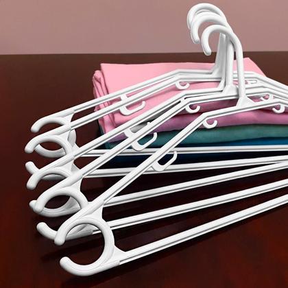 Imagem de Kit Cabides Branco Plástico Reforçados E Antideslizantes Para Adultos Com Fragrância De Talco Ideal para Calças E Roup