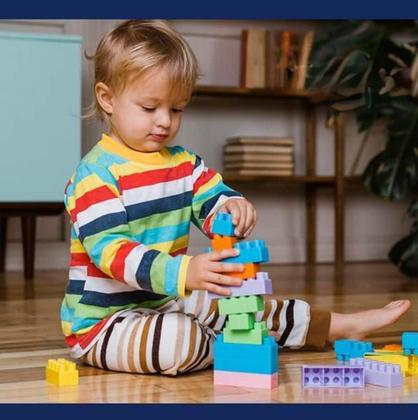 Imagem de Kit Cadeira Blocos Com 48 Peças E 36 Blocos De Montar Peças