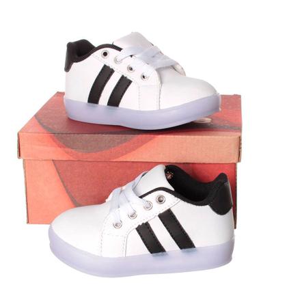 Imagem de Kit Calçado Infantil com Luz de Led Branco Menino mais Relógio e Óculos