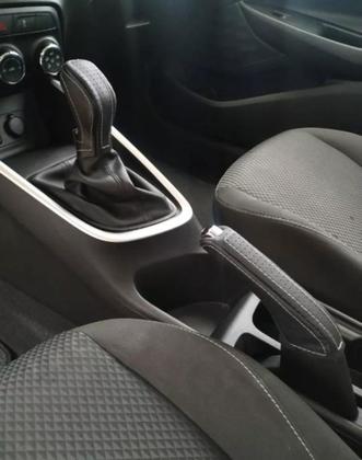 Imagem de Kit Capas Couro Manopla Cambio Manual E Freio E Chave 2 Botões Onix Plus 2020 2021 2022 2023 2024