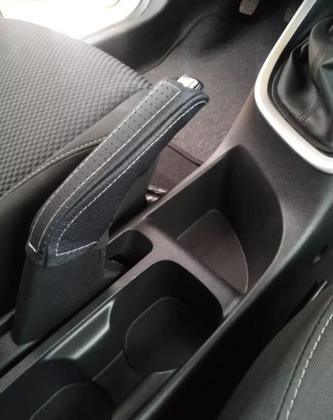 Imagem de Kit Capas Couro Manopla Cambio Manual E Freio E Chave 2 Botões Onix Plus 2020 2021 2022 2023 2024