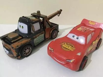 Imagem de Kit Carrinho Mate E Relampago Macquenn Friccao Carros