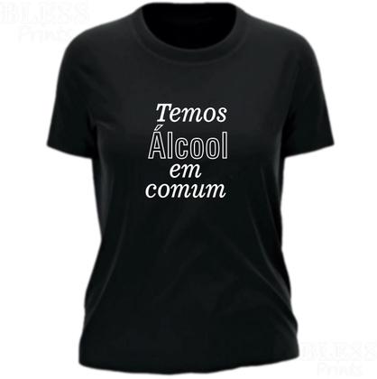 Imagem de Kit Casal 2 Camisetas Temos Alcool Em Comum
