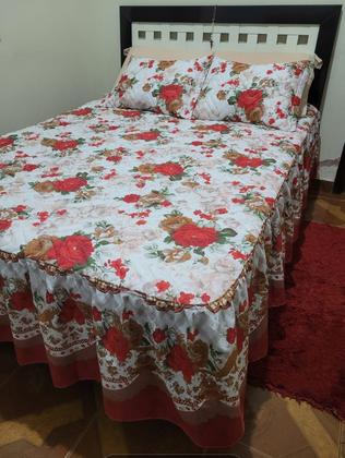Imagem de Kit Cobre Leito Casal Padrão 3pçs Colcha Bordada Com Babado Matelada c Linha 2,45x2,50 Cama Box Várias Estampas Sortidas