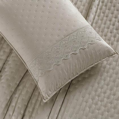 Imagem de Kit Cobre Leito Colcha Bouclê Casal Padrão Laise Bordada Micropercal 200 Fios 3 Peças - Bege Taupe