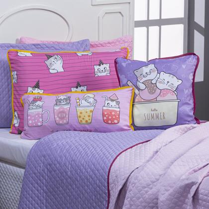 Imagem de Kit Cobre Leito Colcha Infantil SOLTEIRO 05 Peças Gatinhos Dupla Face Rosa/Lilás com Almofadas Estampadas