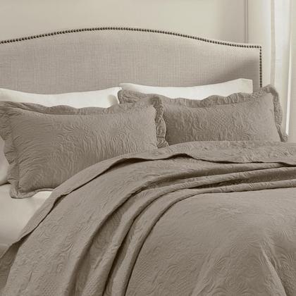 Imagem de Kit Cobre Leito Colcha King Cama Box 3 Peças Boutis Dupla Face 200 Fios Macio Com Porta Travesseiros