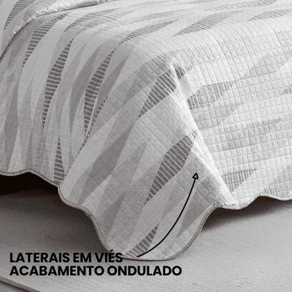 Imagem de Kit Cobre Leito Colcha Queen Cama Box 3 Peças Boutis Dupla Face 200 Fios Estampado Macio Com Porta Travesseiros