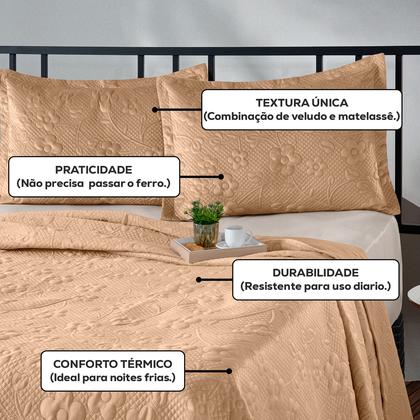 Imagem de Kit Colcha Cobre Leito Casal Queen Dupla Face 3 Peças 200 Fios Relevo Flores Toque Aveludado Luxo